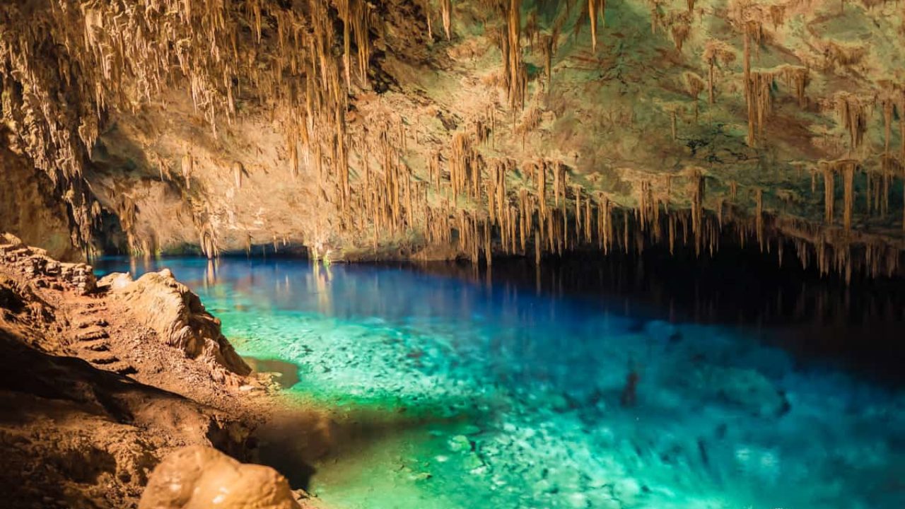 Descubra a Gruta Lago Azul, em Bonito | Um Viajante